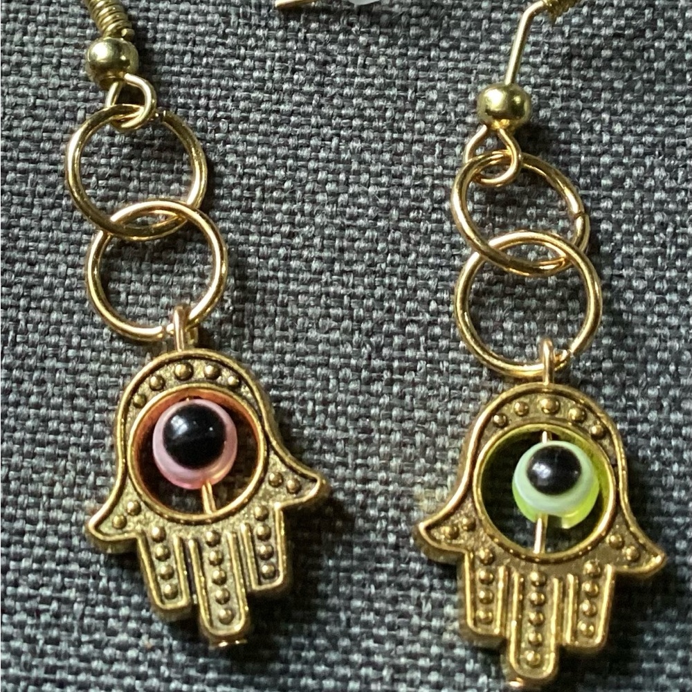 Bracelets - Picture 10 of 10